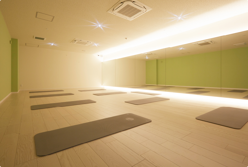 アイレクス・ライト＋24 日進赤池 ヨガスタジオ